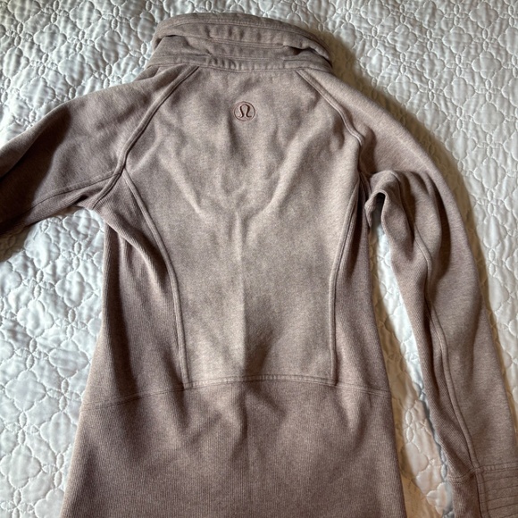 Lululemon full zip sweatshirt 4 - Picture 4 of 4